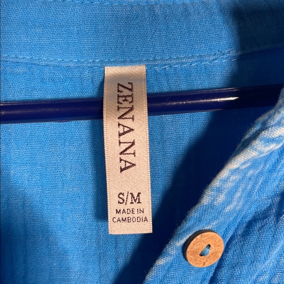 ZENANA WOMENS WASHED GAUZEY BUTTON DOWN SHIRT BLOUSE BLUE SMALL/MEDIUM - Picture 2 of 4